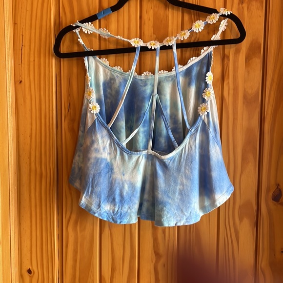 Tobi Daisy Tie Dye Strappy Crop Top - Picture 2 of 4